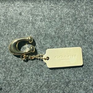Coach New York Hang Tag Bag Charm Gold Tone C Clasp Ivory